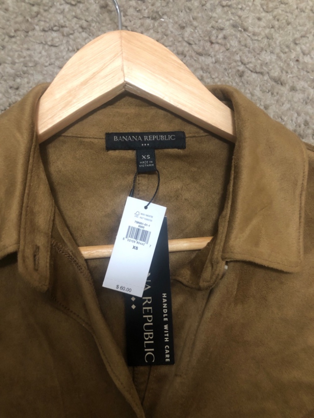 Banana Republic Factory vegan suede shirt. Size XS - Picture 3 of 5